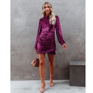 VICI Ruched velvet mini dress in Grape